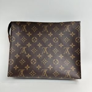 Pre-loved Louis Vuitton toiletry pouch